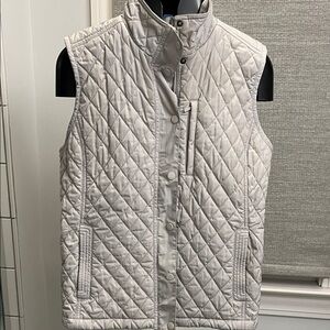 Orvis Light Gray Quilted Vest